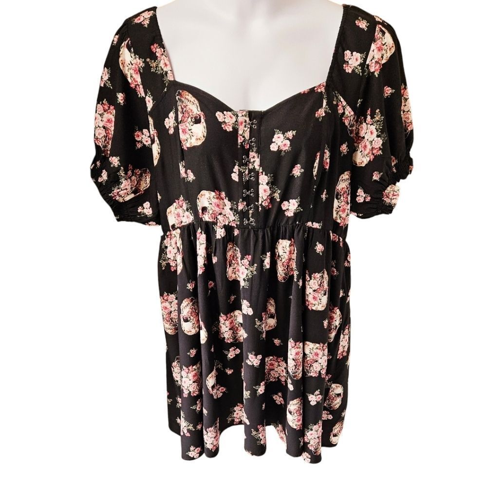 Torrid 2X Black Skull Rose Floral Mini Skater Dress – Front Hook & Eye Closure - Picture 2 of 15